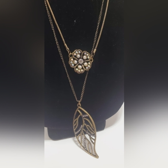 2-in-1 Bronze necklace chain With Leaf & Enamel Infused Pendant🌴 - Picture 6 of 8